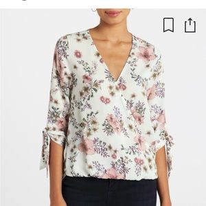 BEACON
Allan Surplice Tie Sleeve
High Low Blouse